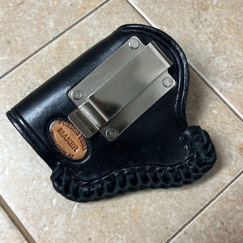 Black leather derringer holder. J initial. Made by Poncho Vega, Tombstone, AZ - Picture 2 of 4